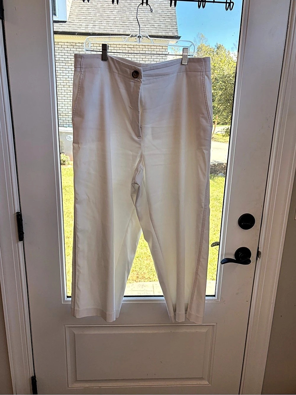 Ann Taylor Curvy Fit Straight Leg Pants in White Size 16
